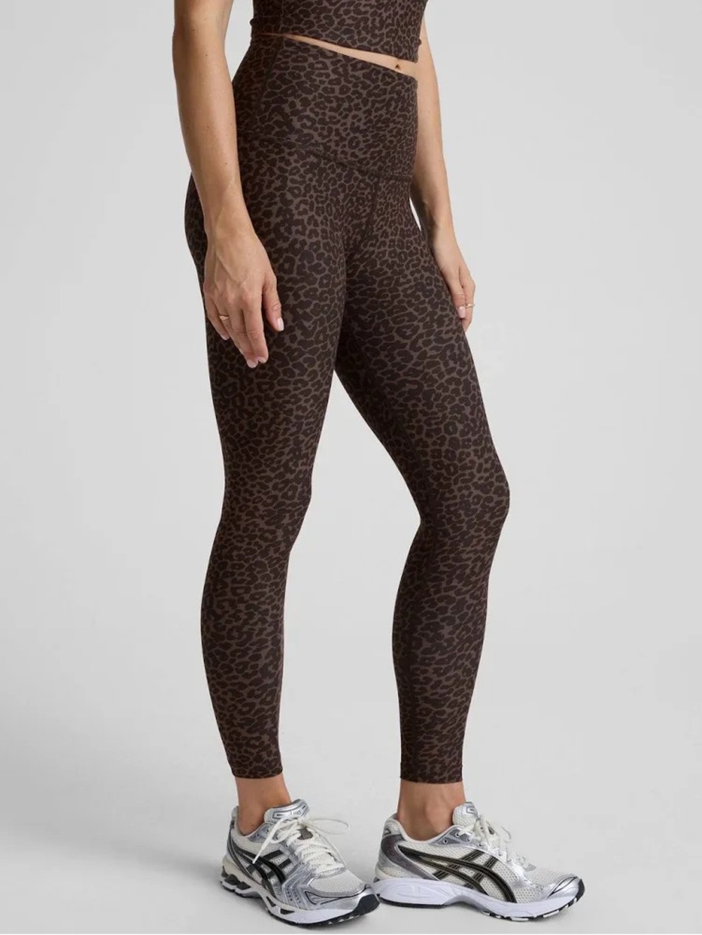 Beyond Yoga Softmark High Waisted Midi Leggings in Brown Leopard Print